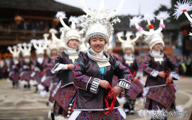 按照時(shí)間順序?qū)戀F州過(guò)春節(jié)的習(xí)俗和活動(dòng)？